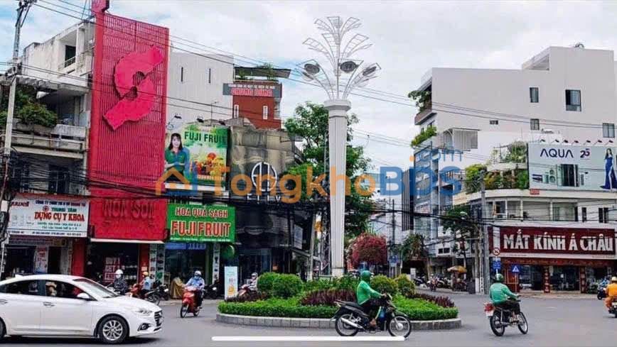 Nhà phố Quang Trung Nha Trang 92m² giá 25 tỷ - Sổ hồng sẵn