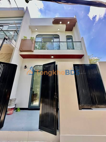 Nhà 2 Lầu Gần KCN Trung An, Mỹ Tho - 60m² Sổ Đỏ Giá Tốt