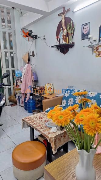 Nhà 5 Tầng Hẻm Xe Hơi, Gần Chợ Tân Bình, 3.3x10m, 5.6 Tỷ