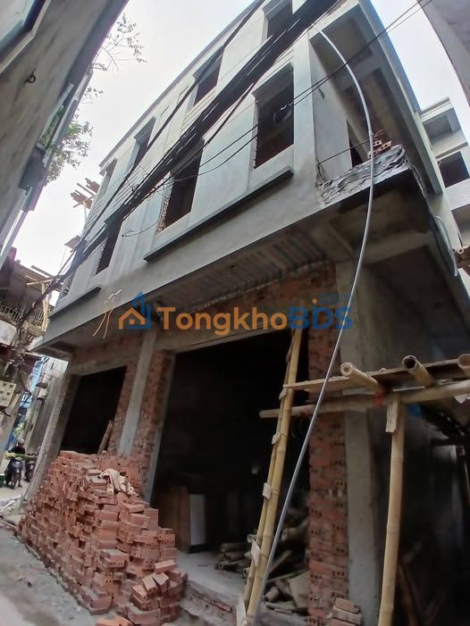 Bán Gấp Nhà Lô Góc 55m² Đường Chính, Ý Yên, Nam Định - Giá 2.85 Tỷ