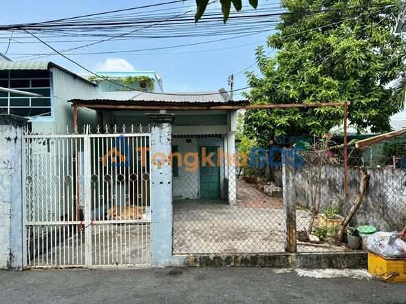 Nhà cho thuê Tú Xương Long Xuyên 2PN 3,3tr - Chính chủ sẵn ở