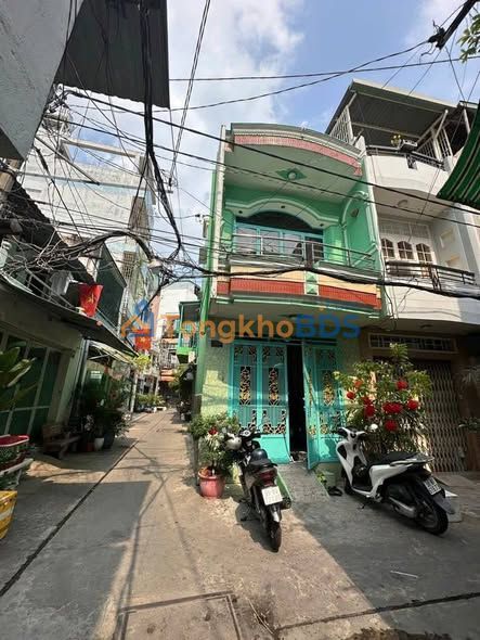 Nhà Lô Góc Lạc Long Quân Tân Phú 39m² 5.2 tỷ - Ô tô vào nhà