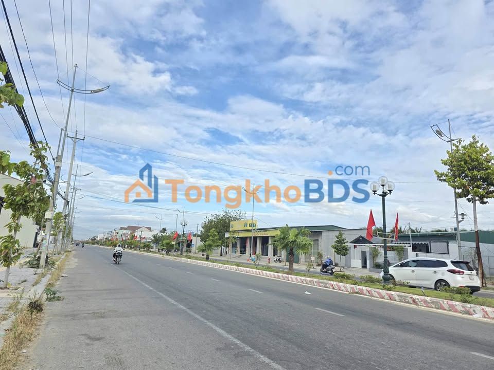 Đất nền Long Bình, Ninh Thuận 100m² - Sổ đỏ sẵn sang tên, giá 1.6 tỷ