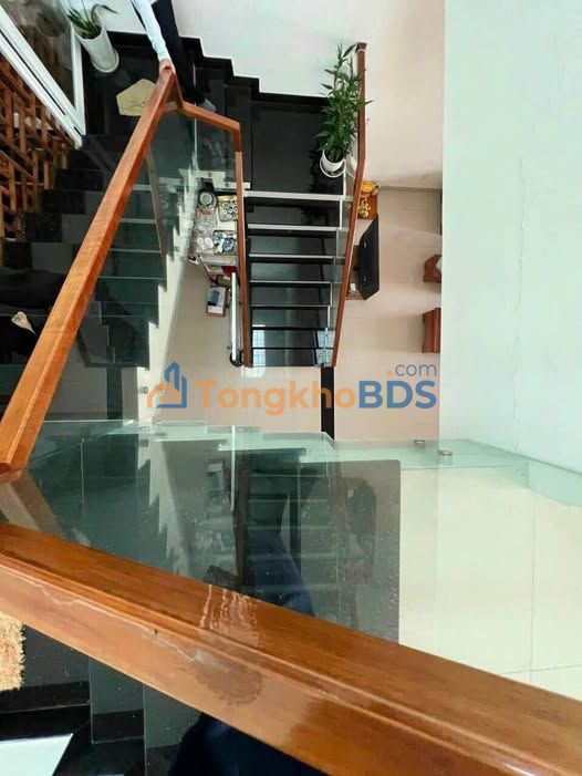 Nhà 3 Tầng Mặt Tiền Lê Lợi, Hải Châu - 114m², Giá 5.4 Tỷ