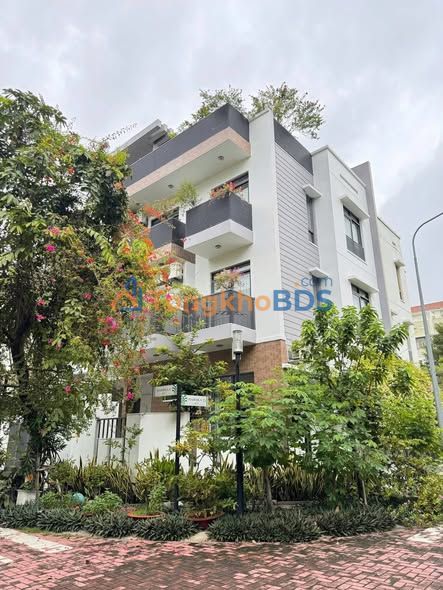 Townhouse Căn Góc Haruka Bình Dương - 3PN, 3 Lầu - 35 Triệu/Tháng