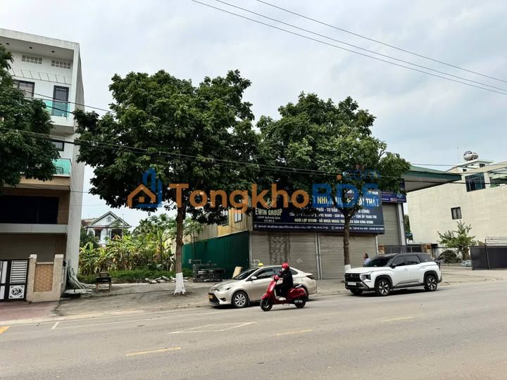 Bán Đất Kinh Doanh Mặt Tiền Nguyễn Du, Việt Trì - 100m², 15 Tỷ