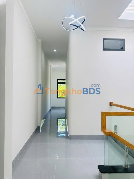 Nhà Bùi Dự Pleiku 68m² - 3PN, Xe Hơi, View Sân Bay - Giá 1.6 Tỷ