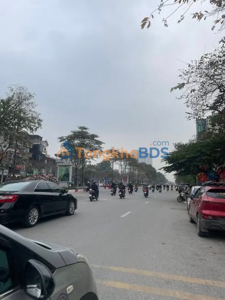 Bán nhà 7 tầng Nghi Tàm, Tây Hồ 50m² - Ngõ thông, kinh doanh đỉnh