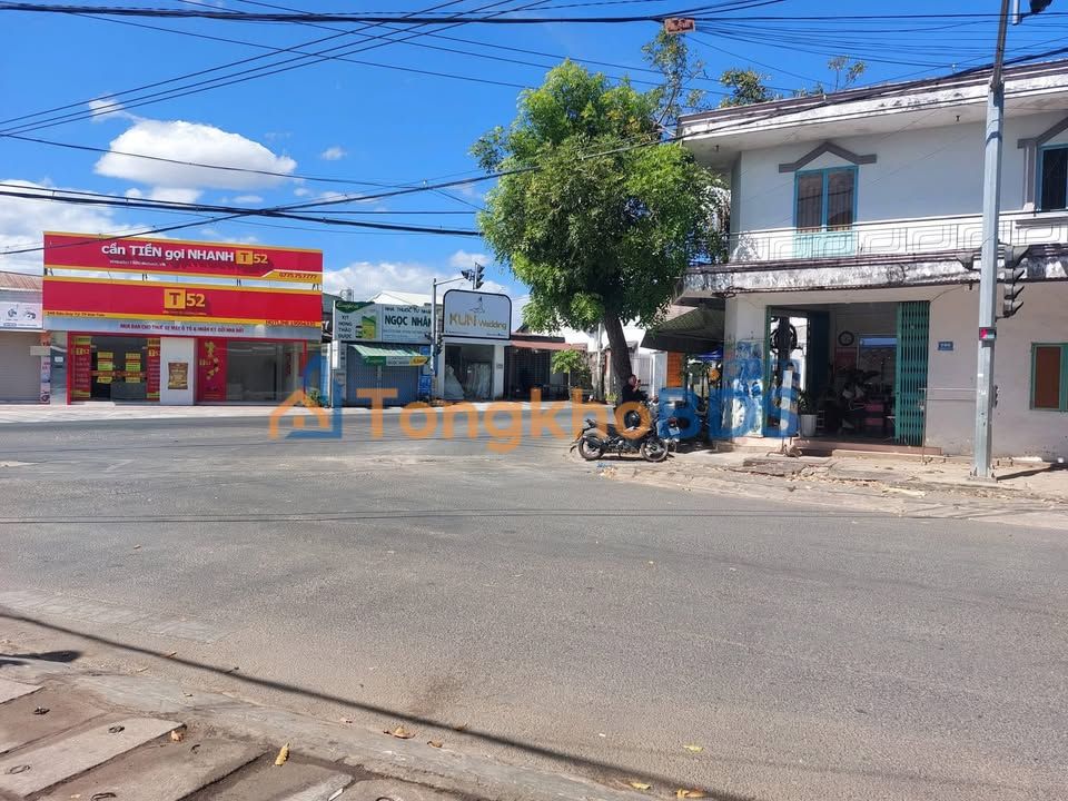 Nhà 77m² Ngay Trung Tâm Kon Tum - Sẵn Sàng Kinh Doanh