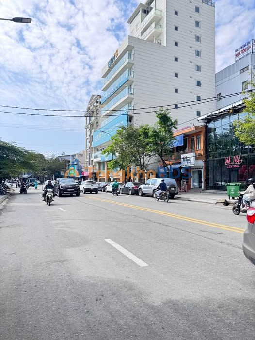 Nhà Mặt Tiền Kinh Doanh Bà Triệu, Huế 86m² 4 Tầng - Giá 14x Tỷ