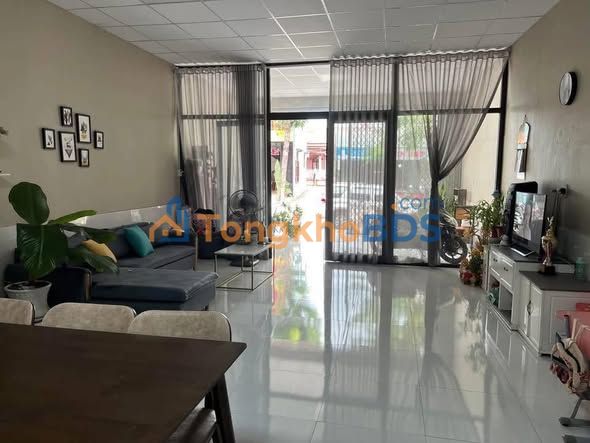 Cho thuê nhà mặt tiền Nguyễn Trãi, Quảng Trị - Kinh doanh/Văn phòng đắc địa