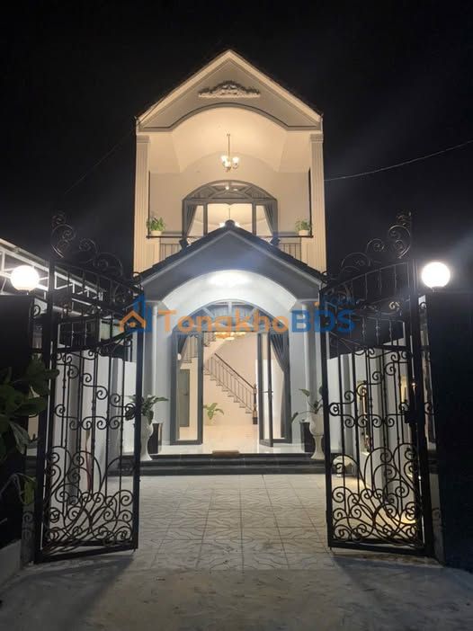 Nhà 3PN, 90m² Phường 4, Tây Ninh - Giá 2.7 Tỷ, Sổ Hồng Hoàn Công