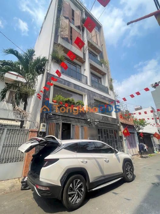 Cho thuê nhà nguyên căn có thang máy - P.10, Gò Vấp, 52m², 28 triệu