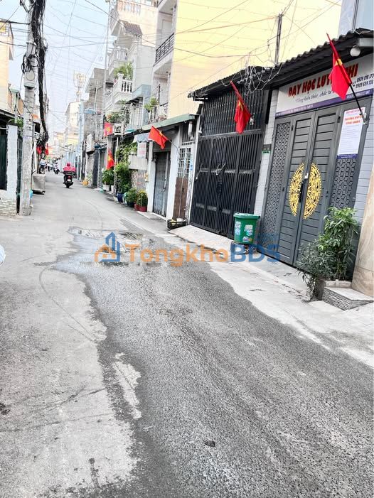 Nhà Hẻm Xe Hơi Huỳnh Văn Nghệ, Gò Vấp - 420m² Giá 6.8 Tỷ, 3PN, Sổ Riêng