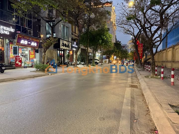 Cho thuê nhà Trúc Khê, Đống Đa 30m² x 5T - Full nội thất, gần Nguyễn Chí Thanh