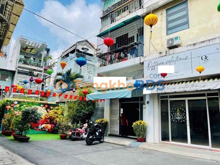 Thuê Tầng Trệt Võ Văn Kiệt Q1 - 64m² Kinh Doanh/Ở - 16 Triệu