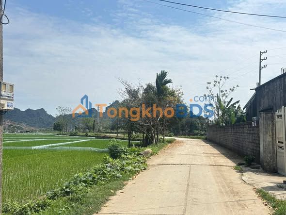 Đất Nền Lương Sơn Hòa Bình - 200m² Bám Sông, 3 Lô Giá Tốt