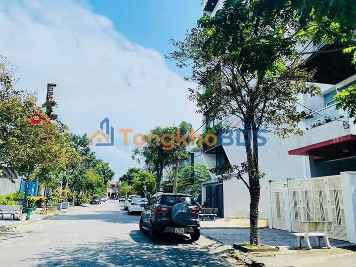 Đất Nam Việt Á Đà Nẵng 200m² 21.4 tỷ - Sổ đỏ chính chủ