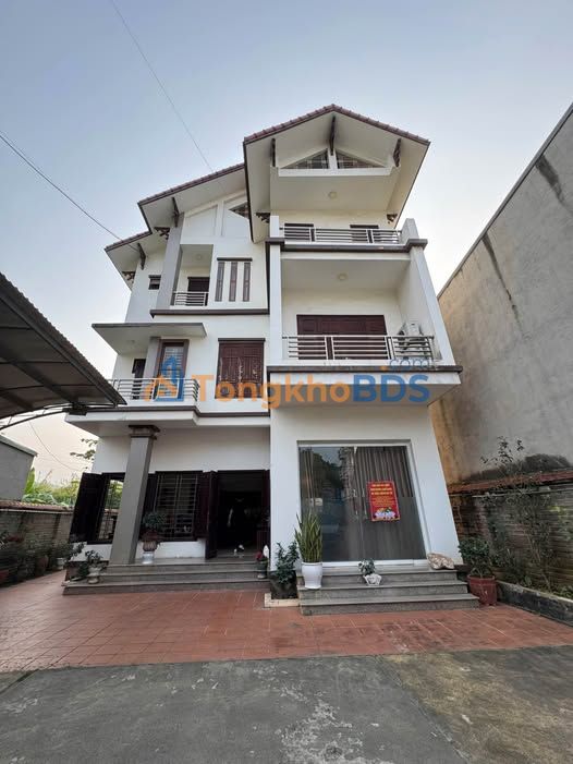 Bán gấp nhà nghỉ kinh doanh đông khách mặt tiền Trần Thánh Tông, Lào Cai - 400m²