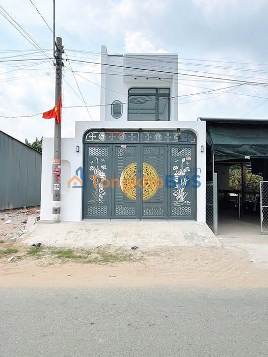 Nhà Mặt Tiền Lộc Trung, Đức Hòa - 104m² Giá 2.7 Tỷ, Hoàn Công Đủ