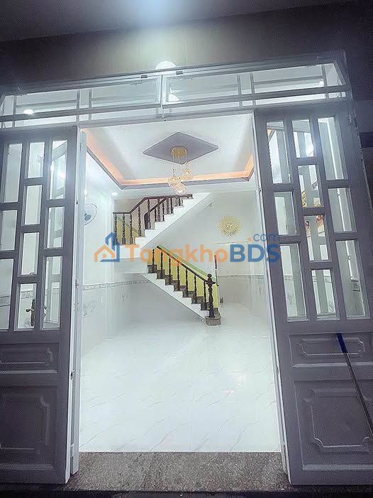 Nhà 1 Trệt 1 Lầu 34m² Hóc Môn - Giá 1.77 Tỷ, Gần Chợ Đầu Mối