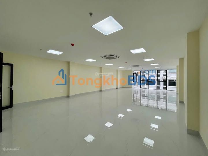 Cho thuê sàn mặt phố Nguyễn Khánh Toàn, Cầu Giấy 70m² - Giá tốt nhất