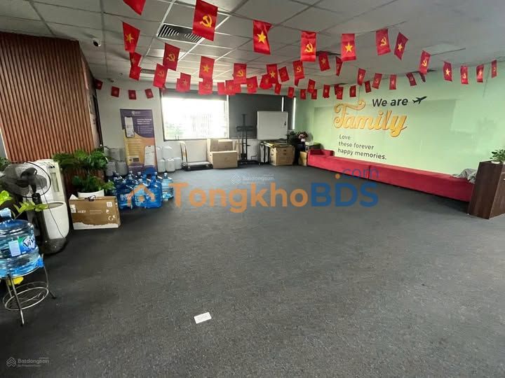 Cho thuê văn phòng 150m² Cầu Giấy - Tòa nhà chuyên nghiệp, giá tốt