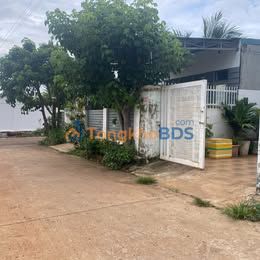 Cho thuê nhà nguyên căn 200m² đường A12 BMT - Sân rộng đậu 2 ô tô