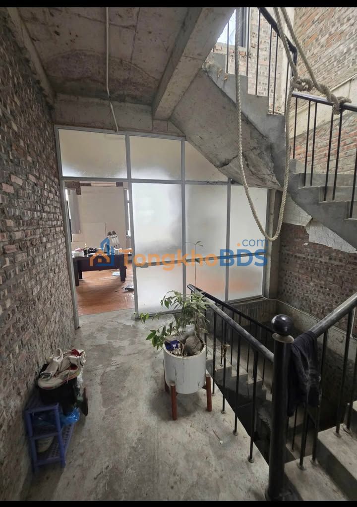 Cho thuê nhà 4 tầng khu C Geleximco, Hà Đông - 13 Triệu/tháng