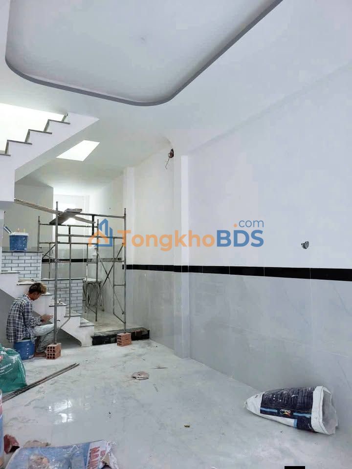 Bán Gấp Nhà Liền Kề 40m² Sổ Hồng 2 Tầng Gần Chợ Đầm, Quy Nhơn