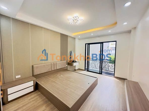 Nhà Ngọc Thụy 52m² - 4 Tầng - Ngõ Thông - 5.7 Tỷ