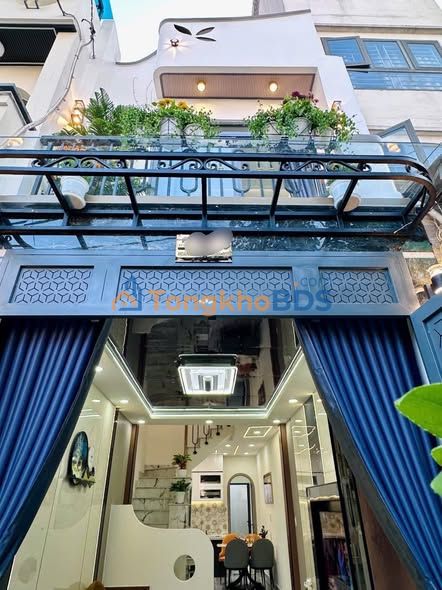 Nhà 40m² Tân Bình - 3PN, Hẻm Xe Hơi, Chỉ Hơn 5 Tỷ