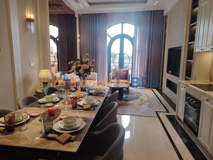 Nhà Phố Trạm 52m², 7 Tầng Thang Máy, Kinh Doanh Sầm Uất - 21 Tỷ