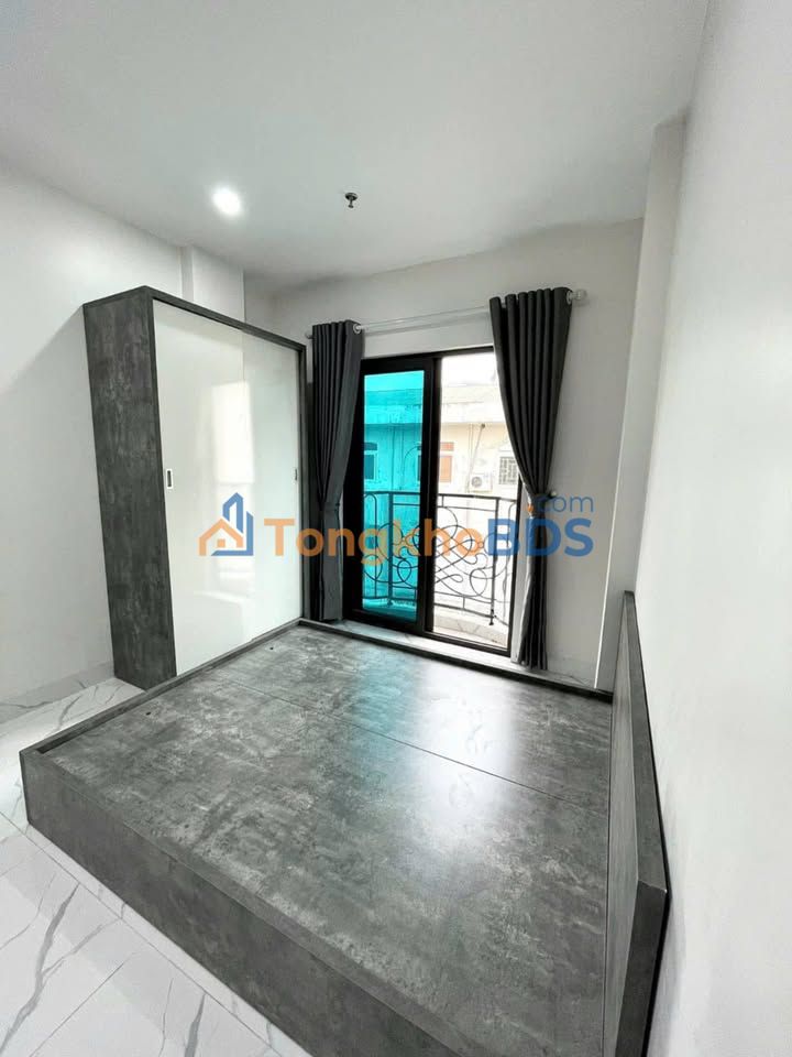 Cho thuê căn hộ 27m² Thái Thịnh, Đống Đa - Full nội thất, sẵn ở ngay