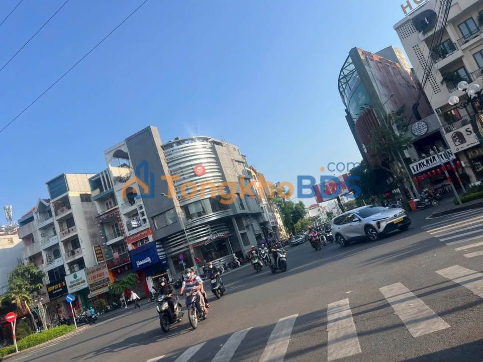 Nhà Hẻm Xe Hơi Phan Xích Long, Phú Nhuận - 65m² Sổ Hồng