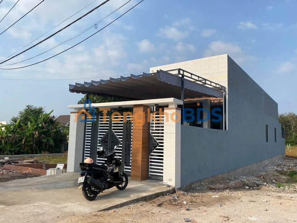 Nhà Mặt Tiền Long Tân, Đất Đỏ - 80m² Thổ Cư, Tặng Full Nội Thất