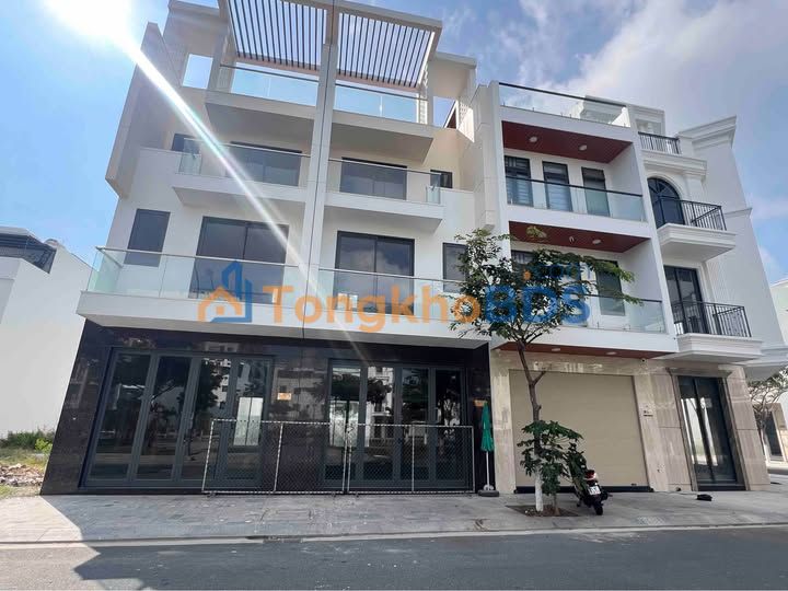 Nhà Thô 90m² KĐT VCN Phước Long 2 - Đối Diện Công Viên, Sổ Hồng Sẵn Sàng