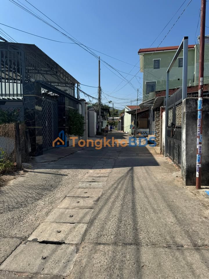 Bán Gấp Đất Vườn 2000m² Mặt Tiền Đường 2 Ô Tô - Long Hương, Bà Rịa - 10.x Tỷ