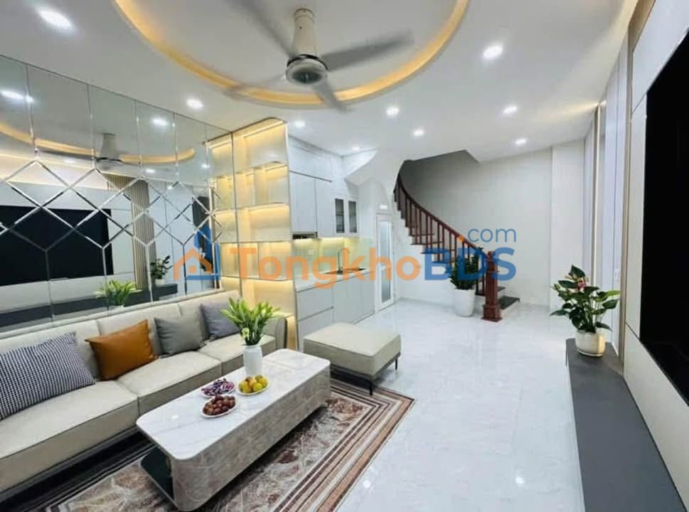 Nhà Mặt Ngõ Kinh Doanh Xuân La, Tây Hồ - 42m² Lô Góc 2 Thoáng