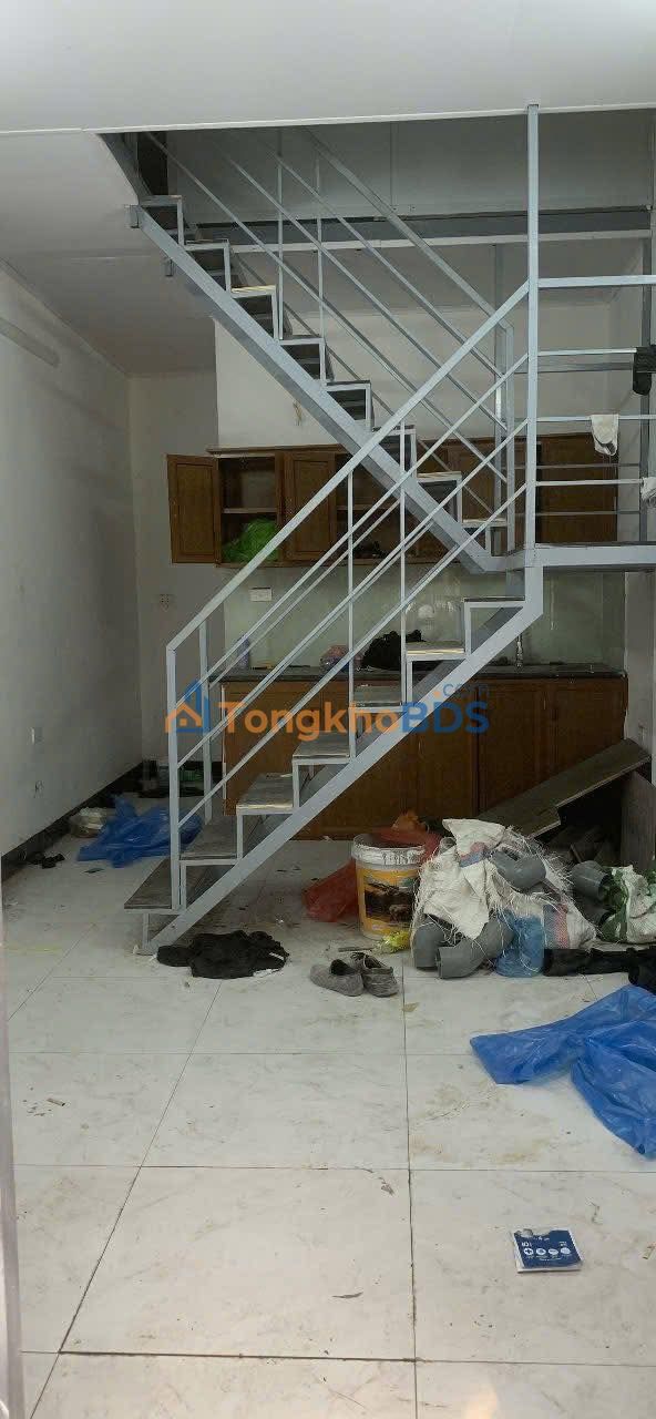 Cho thuê nhà cấp 4 Tả Thanh Oai, 35m², 2PN - Giá 2.8 triệu/tháng