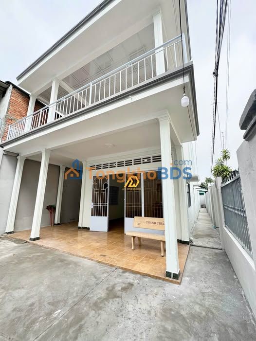 Nhà 2 Mặt Tiền Vĩnh Long Gần Vòng Xoay Cổng Chào - 260m² Giá 2.5 Tỷ