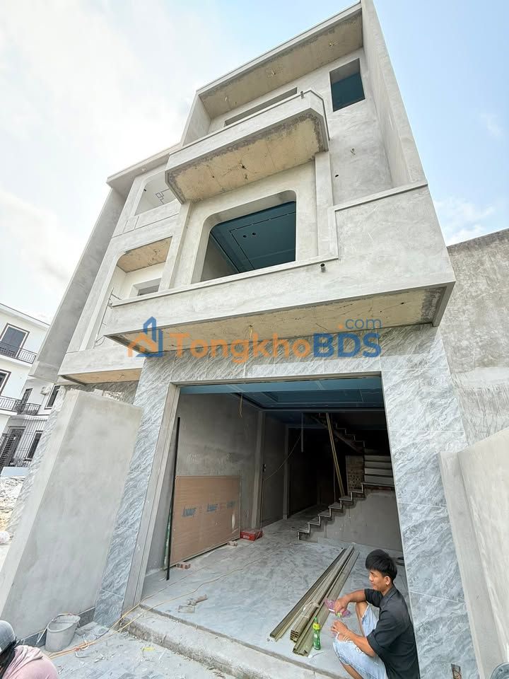 Nhà 3 Tầng Hiện Đại 63m² Ngay Chợ Hoàng Mai, Hải Phòng - Sổ Đỏ Sẵn Sàng