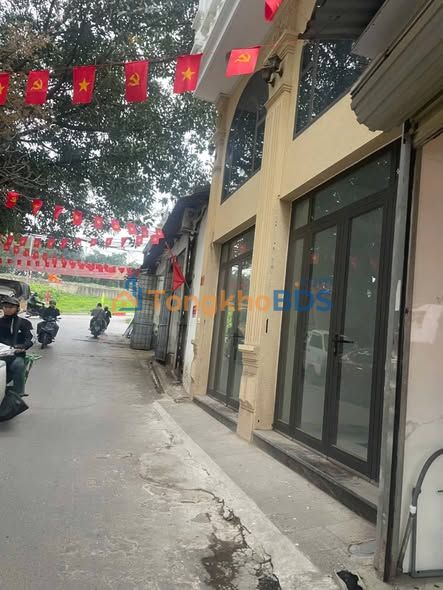 Nhà Phố Trạm 7 Tầng Thang Máy - Kinh Doanh Đỉnh Cao - 35m² - 10 Tỷ