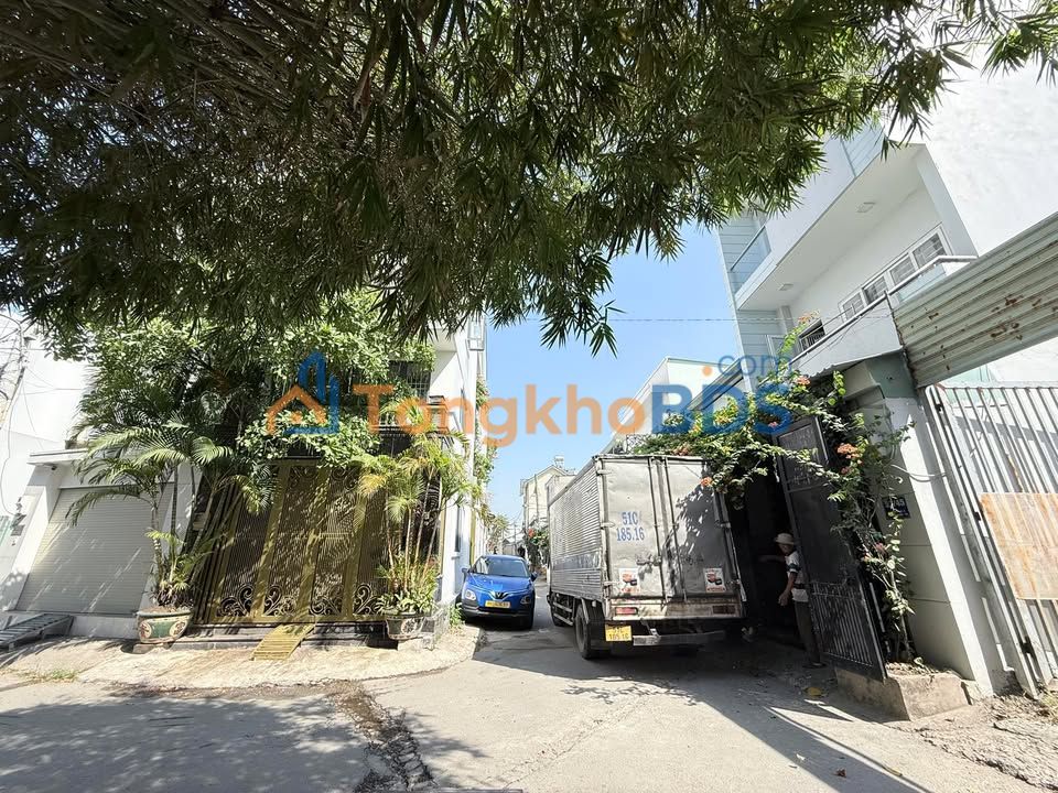 Nhà 76m² Hiệp Bình Chánh - 3 Tầng, 4PN, Giá 7 Tỷ, Hẻm Xe Hơi Thông