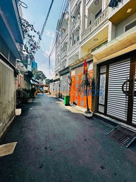 Nhà 2 Tỷ 698 Gò Vấp - 2PN, Sổ Hồng Riêng, Gần Ngã 3 Tân Sơn