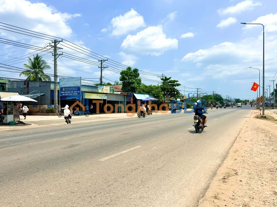 Nhà Mặt Tiền QL1A Xuân Lộc, 175m² - Kinh Doanh Đắc Địa, Giá 2.2 Tỷ