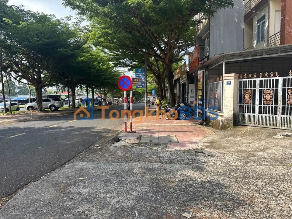 Nhà cấp 4 hẻm 53 Hồ Tùng Mậu, Bảo Lộc - 189m² Thổ cư, Giá 5.6 tỷ