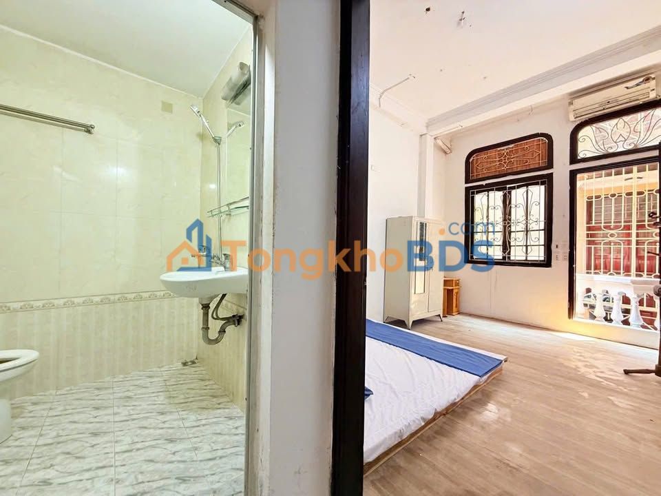 Cho thuê phòng trọ 25m² Ngõ 3 Thái Hà, Đống Đa - Full nội thất, Giá 3.3 triệu