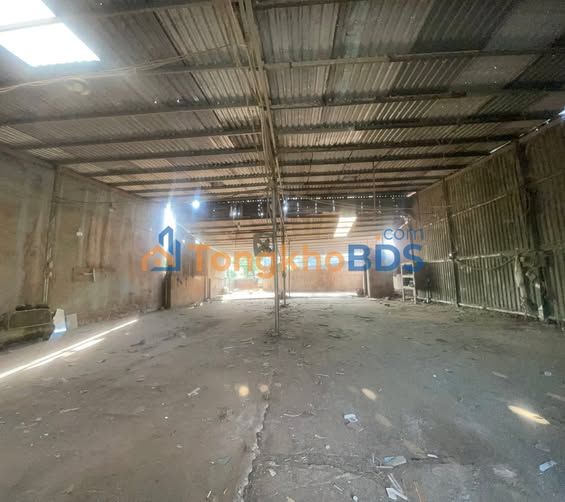 Cho thuê xưởng 400m² đường Bùi Thị Xuân, Dĩ An - Giá 15 triệu/tháng