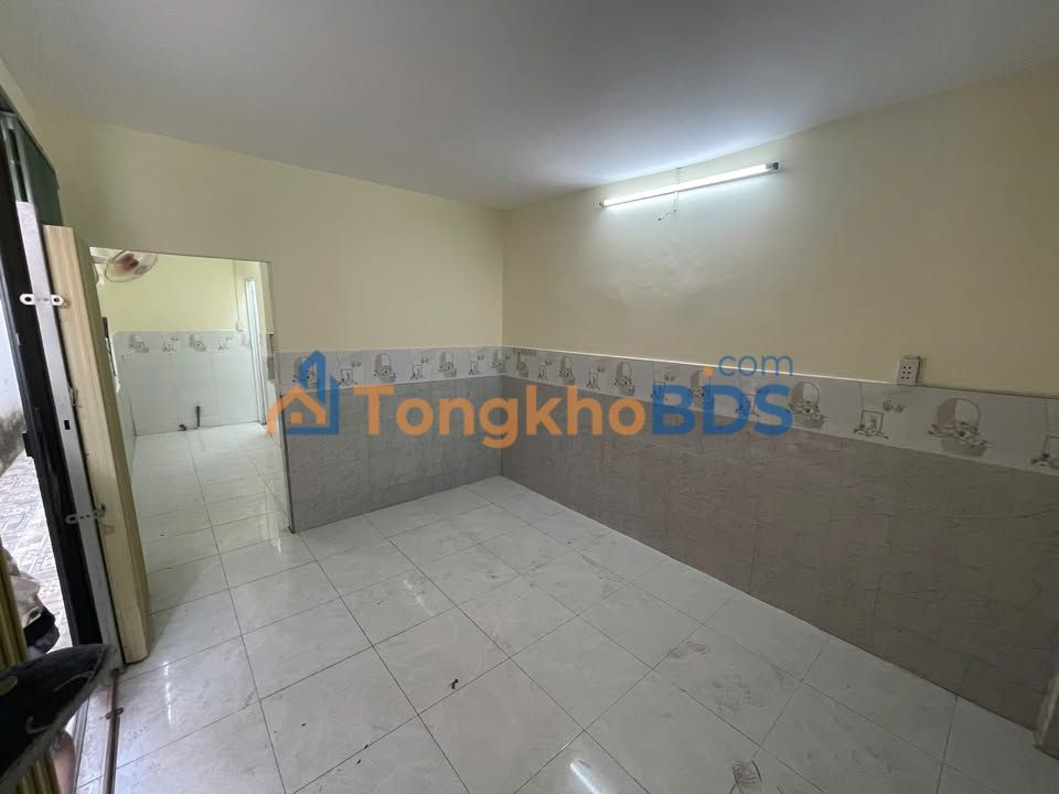 Nhà 1 Trệt 1 Lầu 52m² Đông Hưng Thuận, Q12 - Chỉ 700 Triệu Sẵn Sổ Hồng